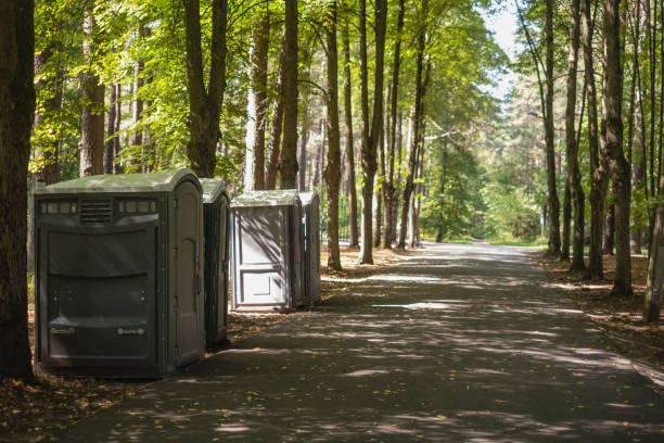 Best Portable bathroom rental  in Madison, WI